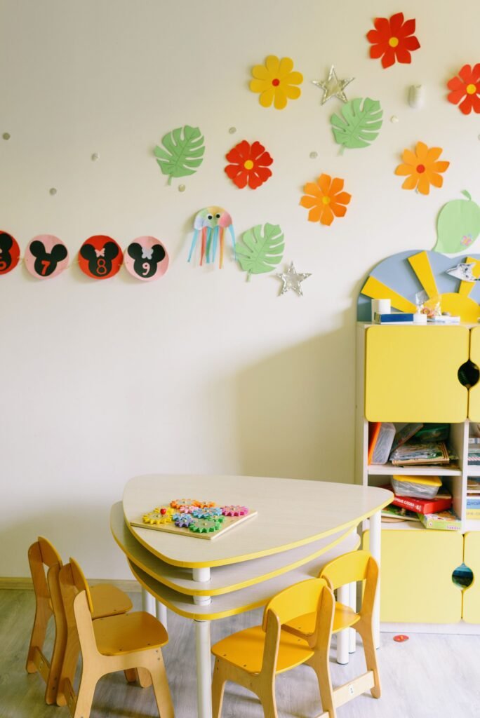 Instalaciones modernas del Colegio Jacaranda para el aprendizaje de los estudiantes.